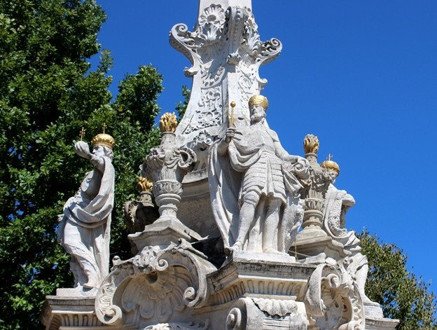 Nitra旅游景点-Black Death Column