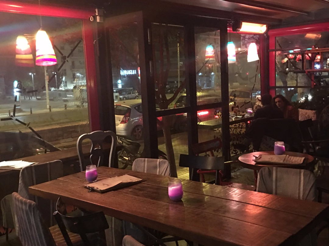 Boogie Bar-Cholargos必去景点