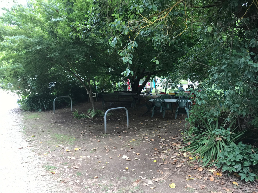 Dederang旅游景点-Bright Berry Farms