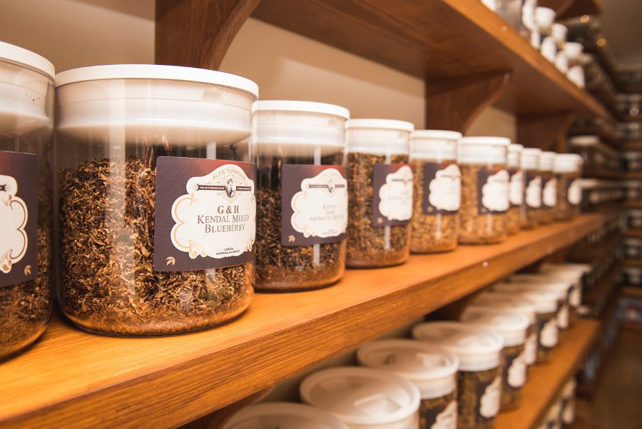 Turmeaus Tobacconist景点图片