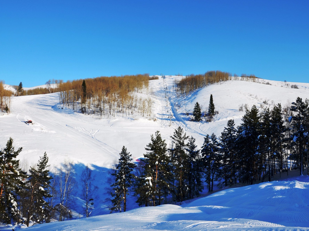 Ski Complex Izumrudny景点图片