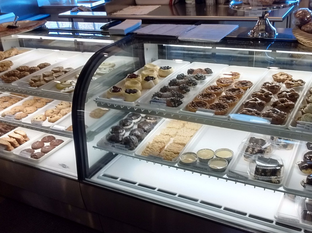 Roxbury餐馆和美食-Falls General Store