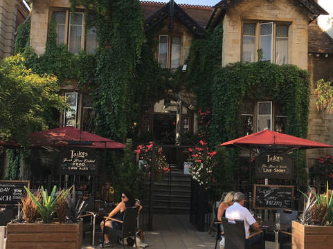 Tailors-切尔滕纳姆必去景点