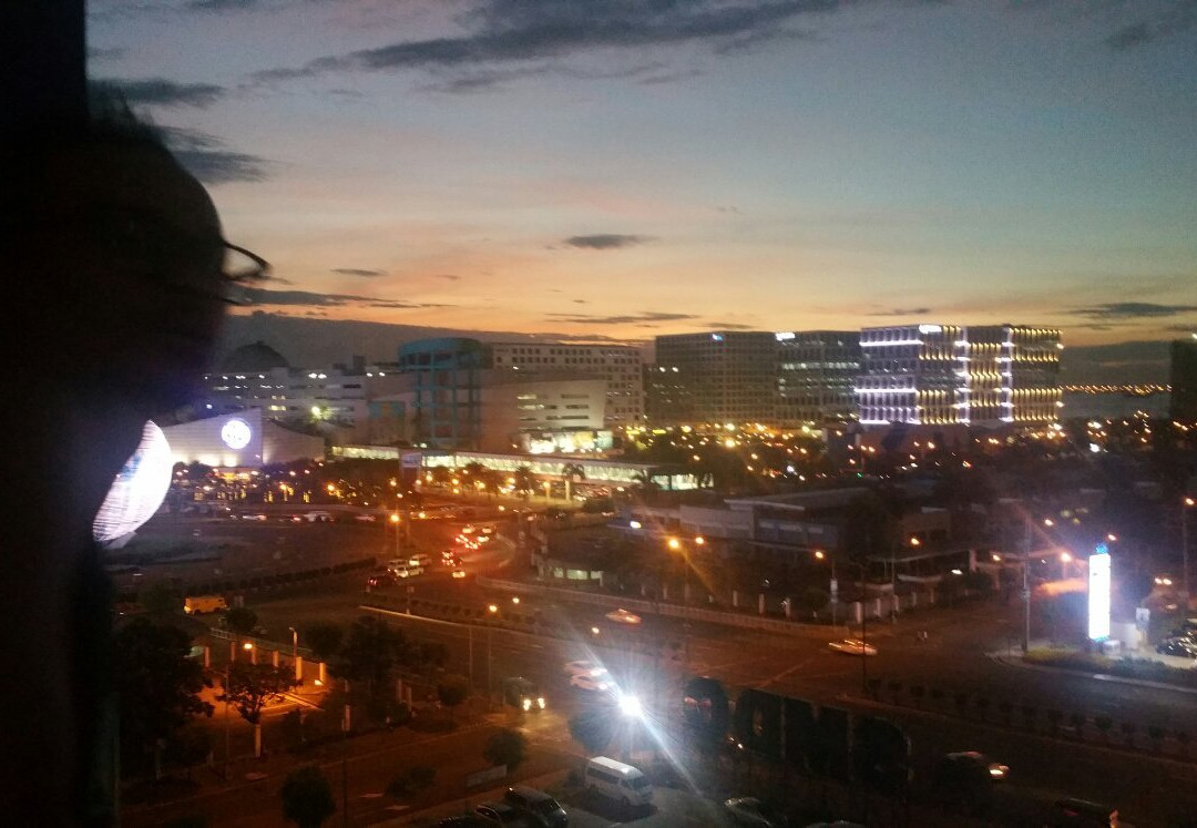 马尼拉IECASA海边酒店式公寓主图