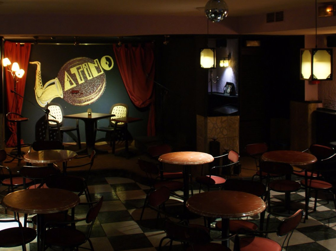 Cafe Pub Latino景点图片