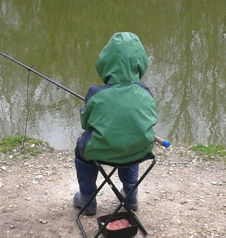 Orchard Lakes Fishery-New Milton必去景点