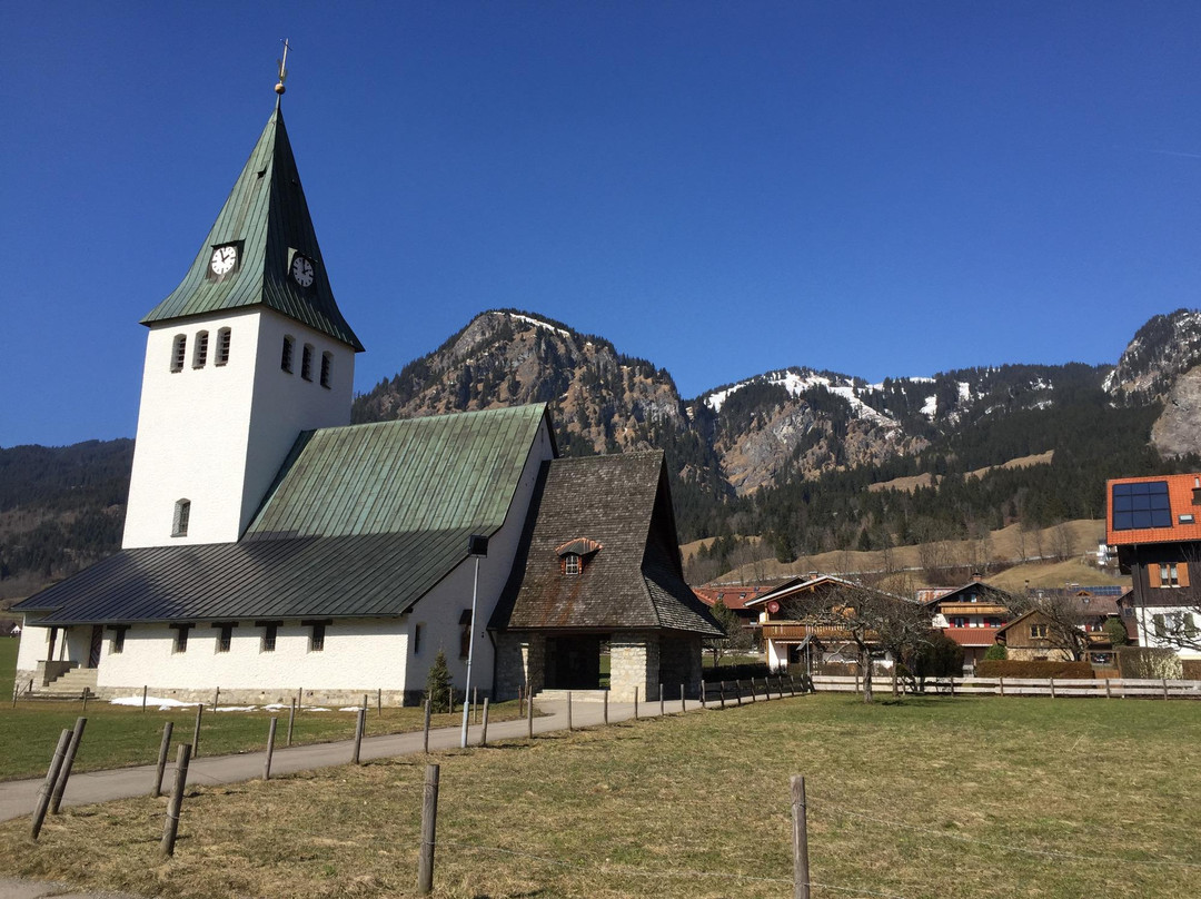 Kirche St. Jodokus "Unsere liebe Frau im Ostrachtal"-Bad Oberdorf必去景点