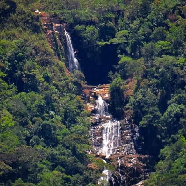 Itaverava旅游景点-Cachoeira de Itatiaia