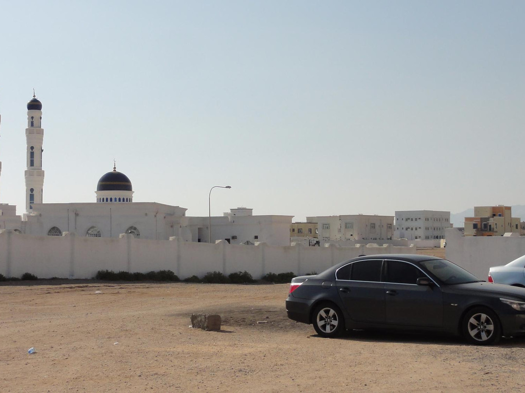 Al Basateen Hotel Apartment主图