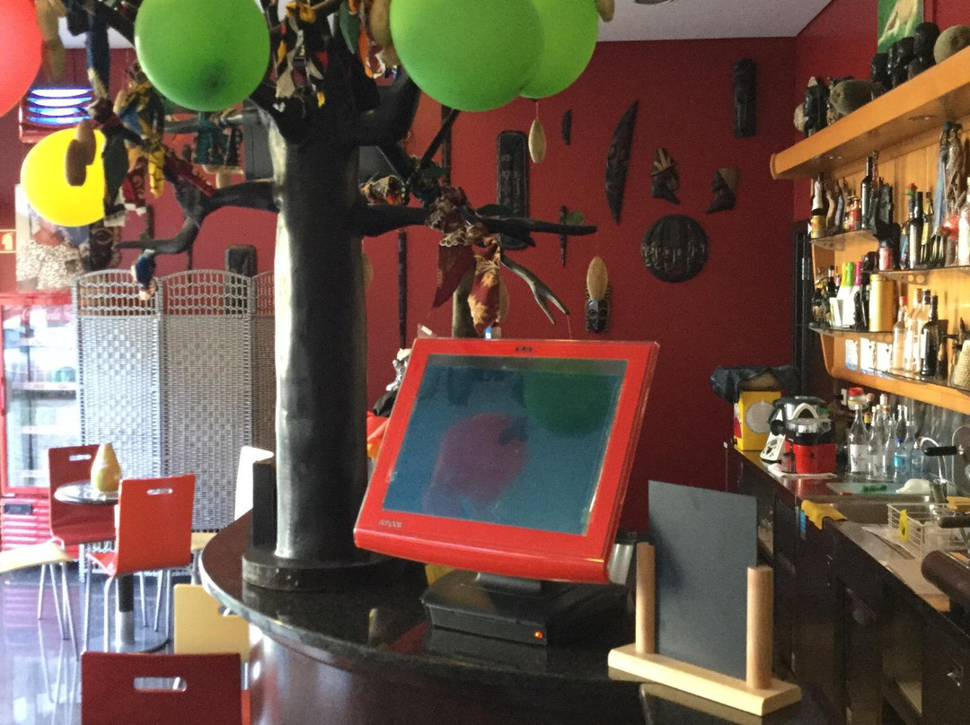 Povoa de Santo Adriao餐馆和美食-Restaurante Mulemba Xangola