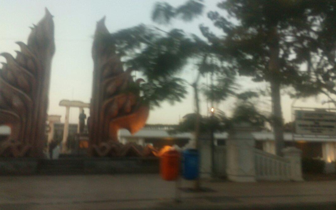 Tugu Pahlawan-泗水必去景点