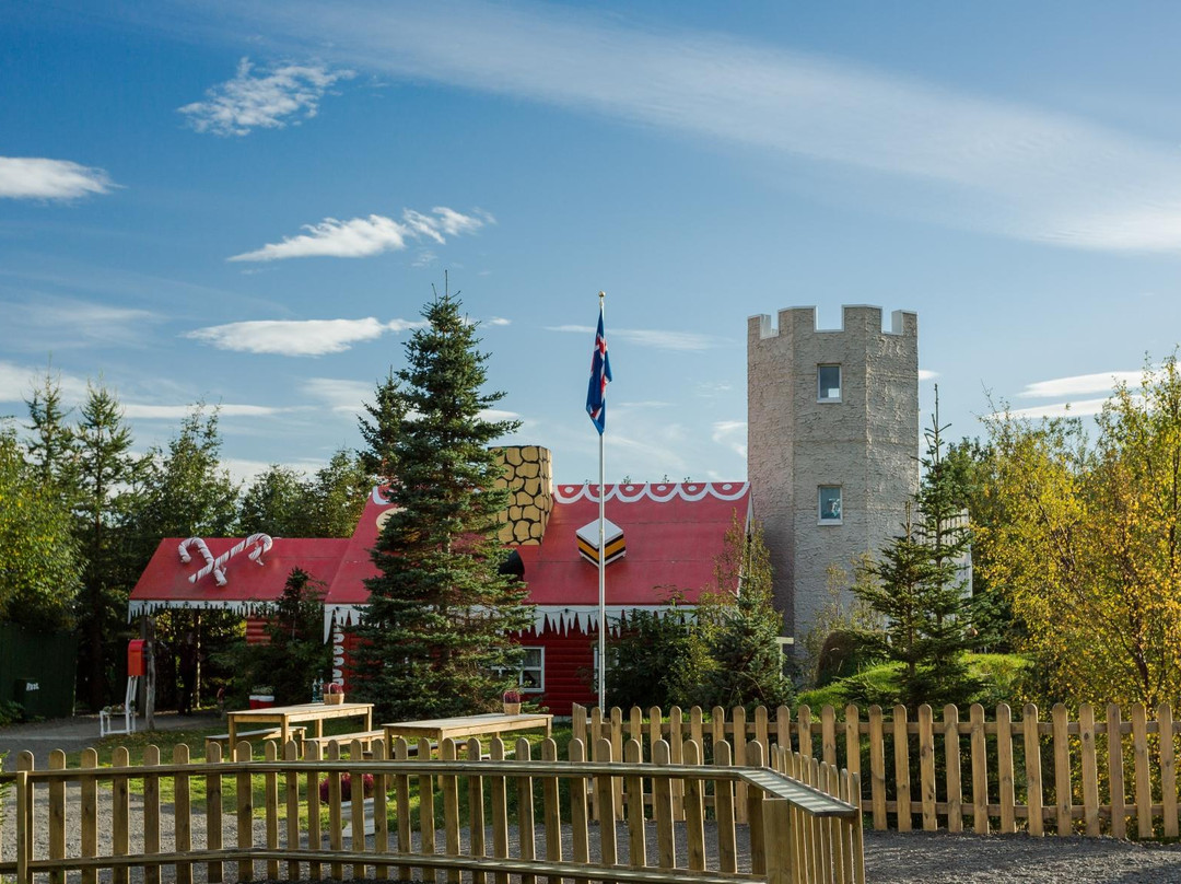 Ulakdopan旅游景点-Christmas Garden