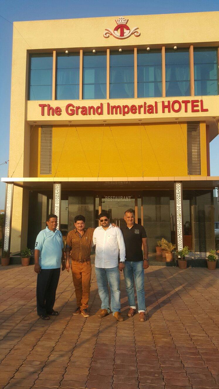 The Grand Imperial Restaurant & Hotel Morbi-浴室