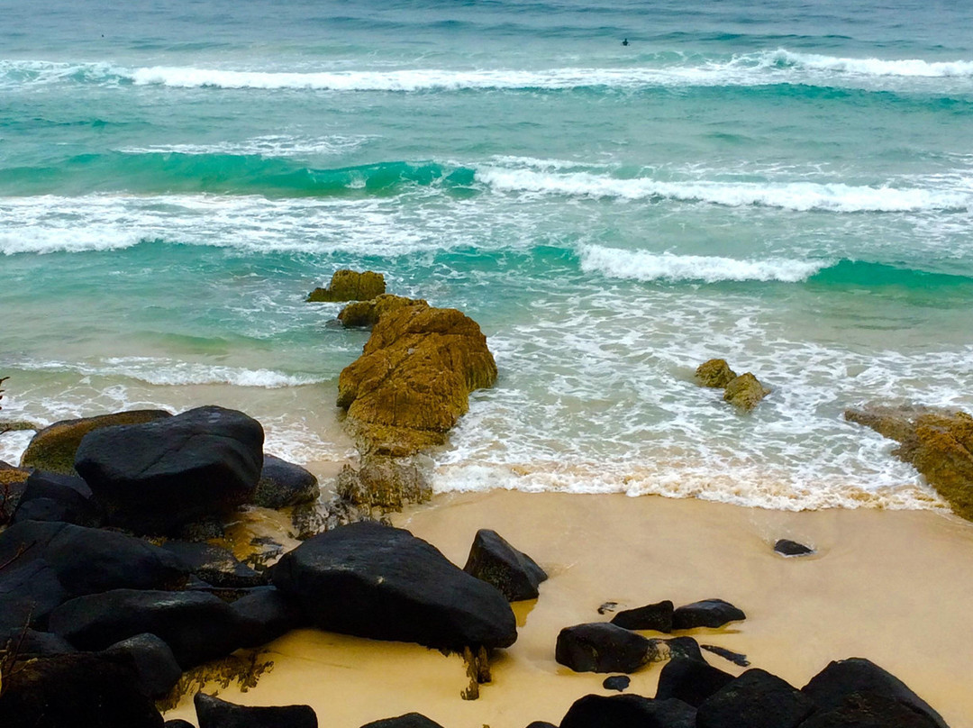 季拉海滩-库伦加塔必去景点