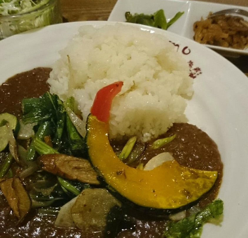 モモカレー