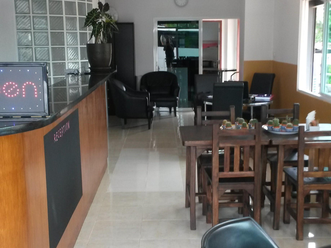 Mai's Guesthouse & Coffee Shop主图