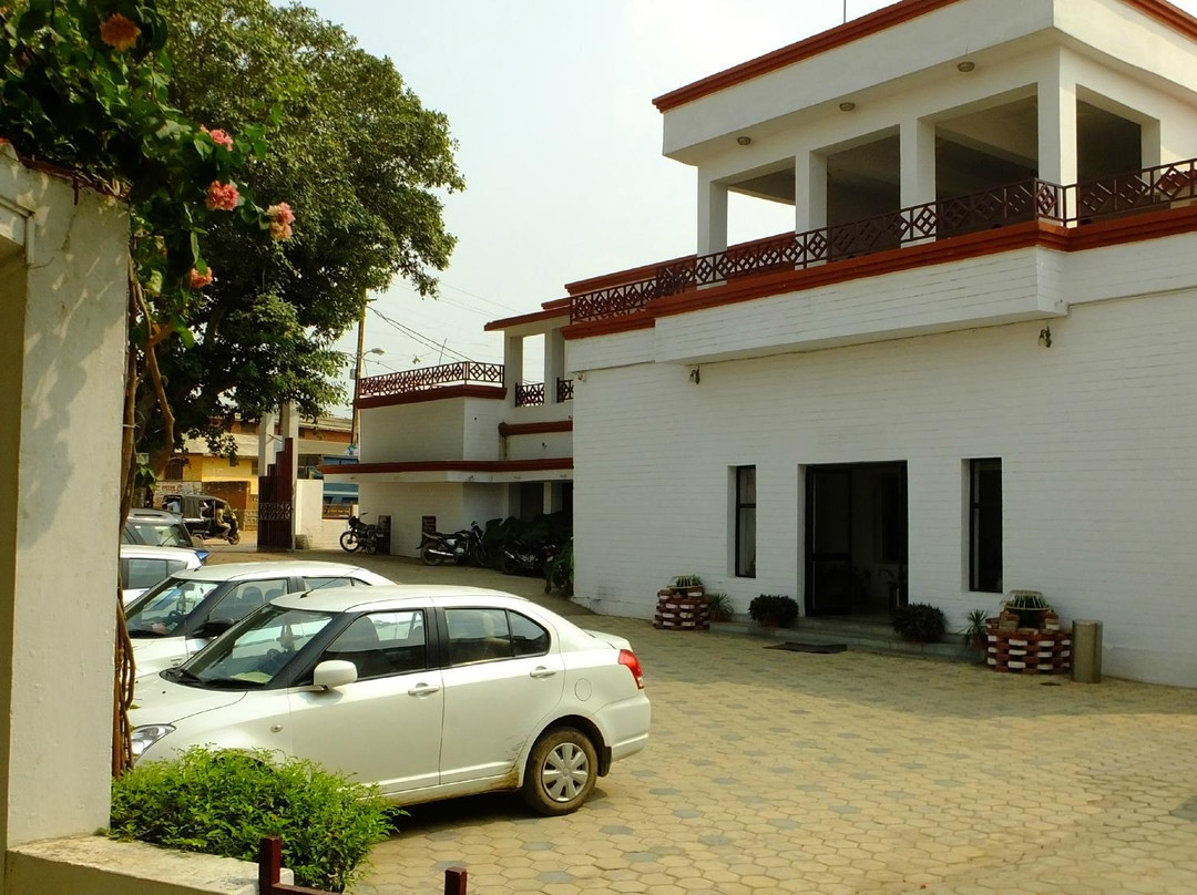 MPT Tourist Bungalow主图