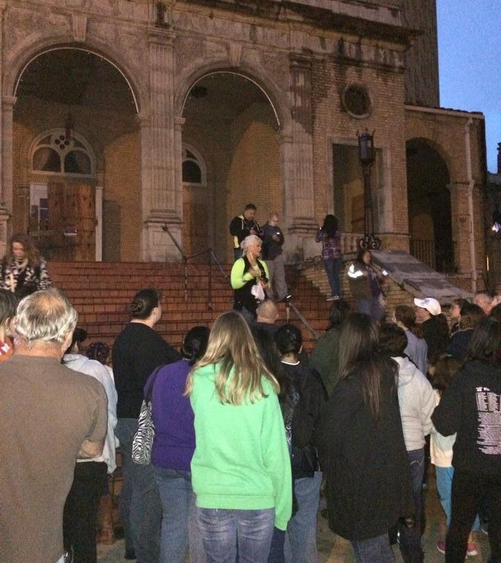 The Baker Hotel Ghost Walk-矿泉井城必去景点