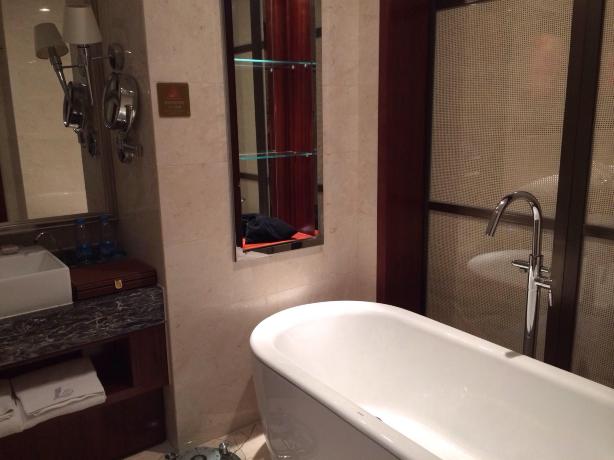 宜兴东邑国际大酒店-客卧