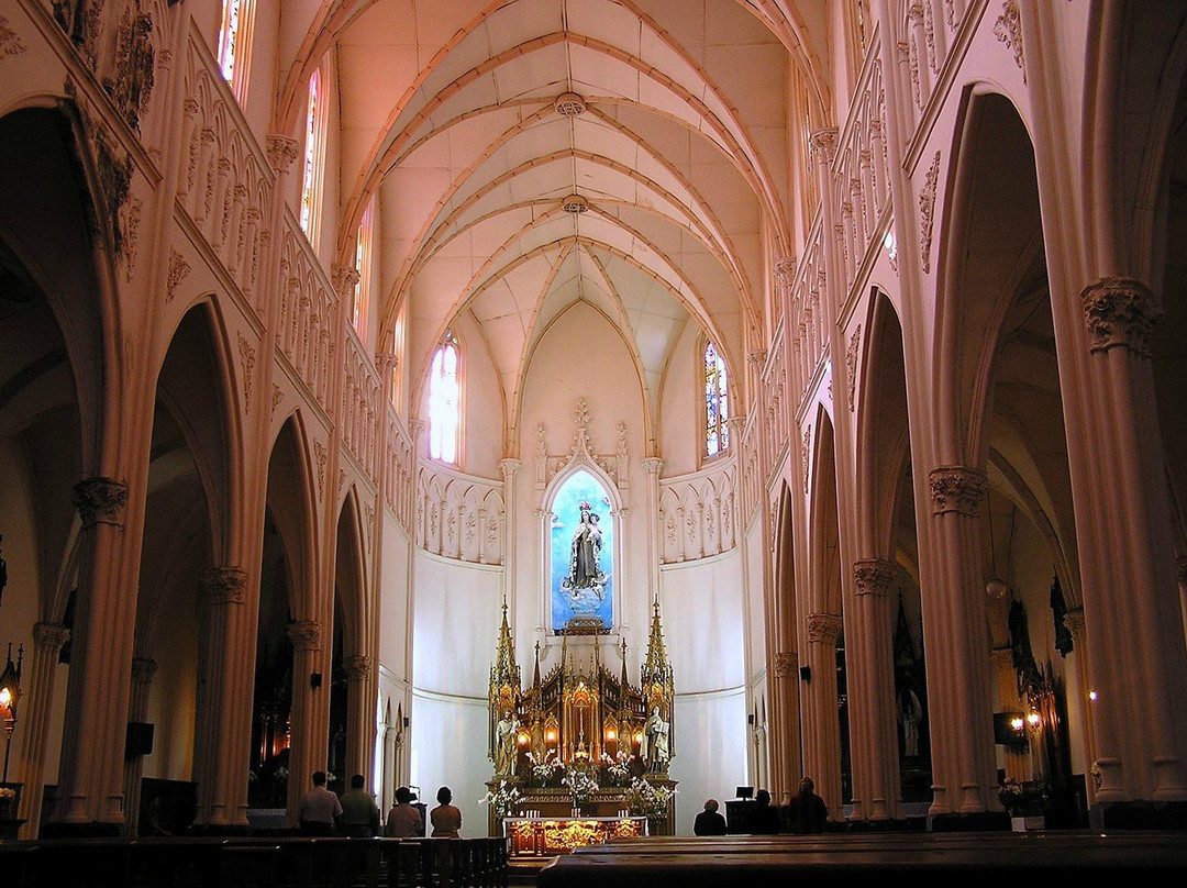 Iglesia y convento los Carmelitas(la Virgen del Carmén)-奇廉必去景点