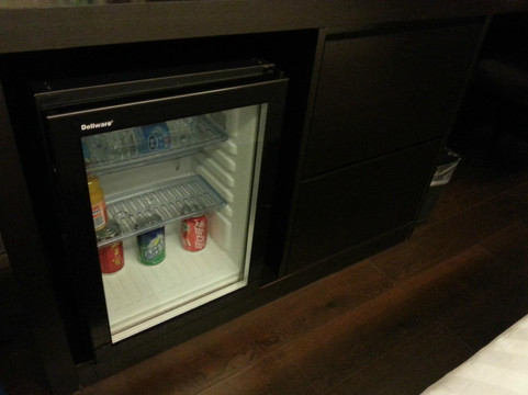 上海桔子酒店公平路北外滩精选酒店主图