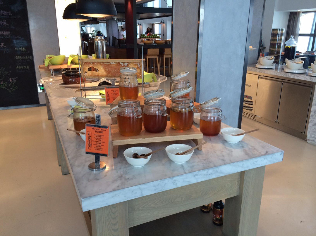 南京金奥费尔蒙酒店主图