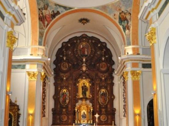 Església de Sant Jaume i Santa Anna-贝尼多姆必去景点