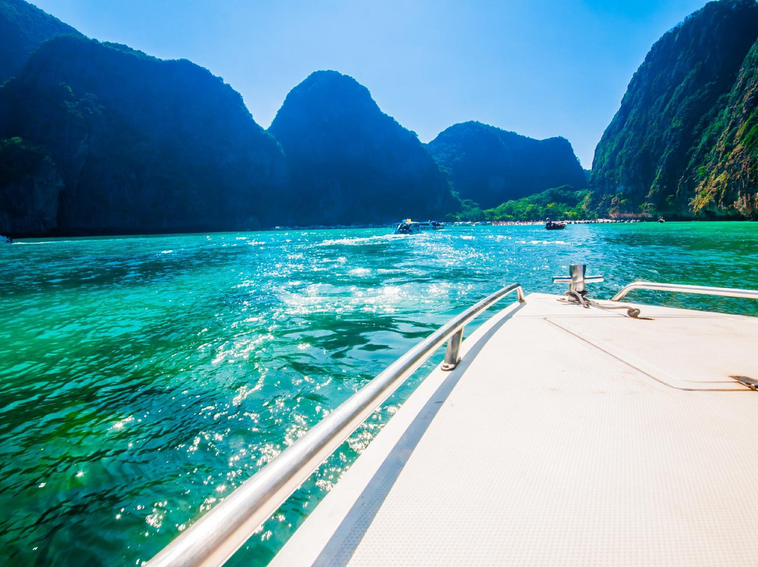 Asian Dolphins Day Tours-普吉镇必去景点