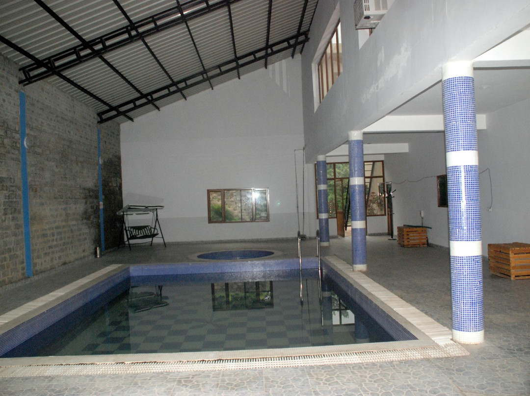 Surya Rock Rose Resort主图