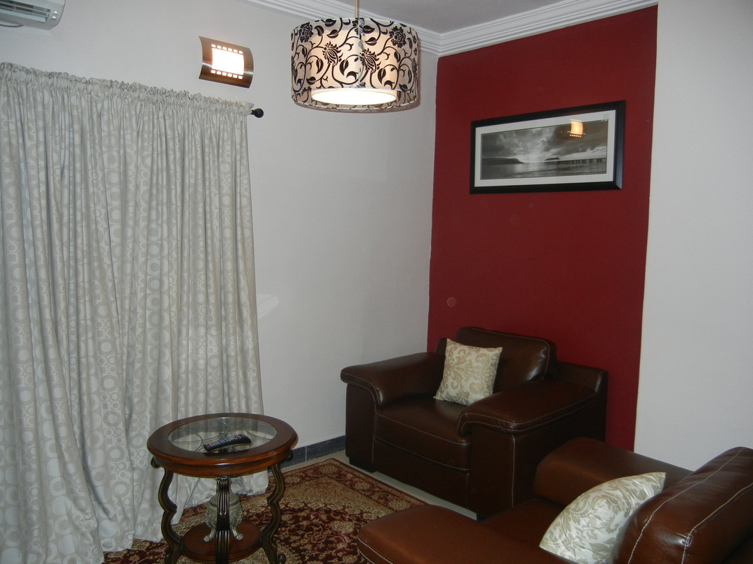 Tivoli Residence & Bar主图