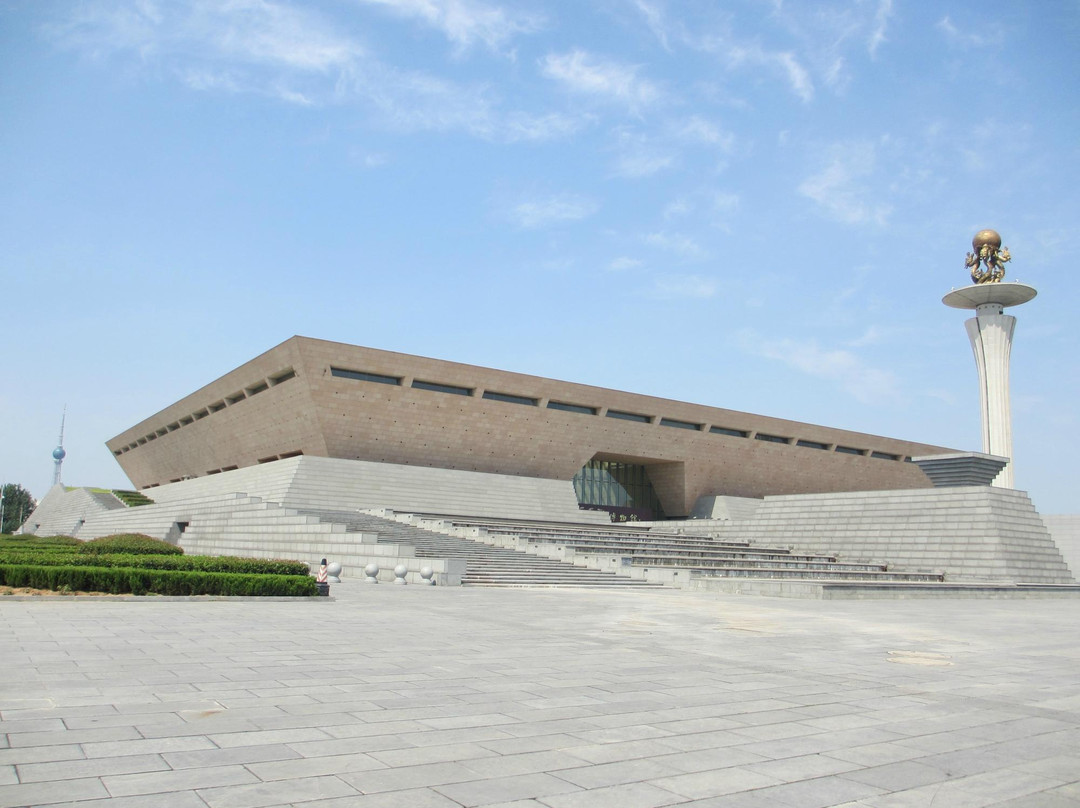 洛阳博物馆-洛阳市必去景点