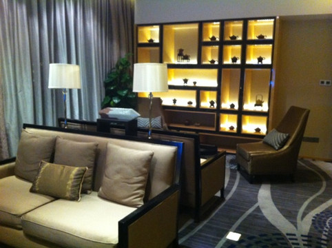 东方广场假日酒店主图