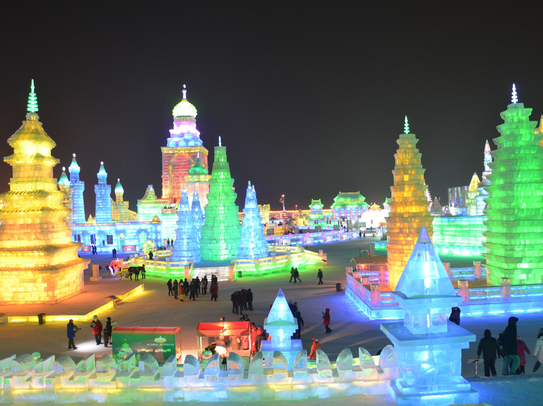 哈尔滨冰雪大世界-哈尔滨市必去景点
