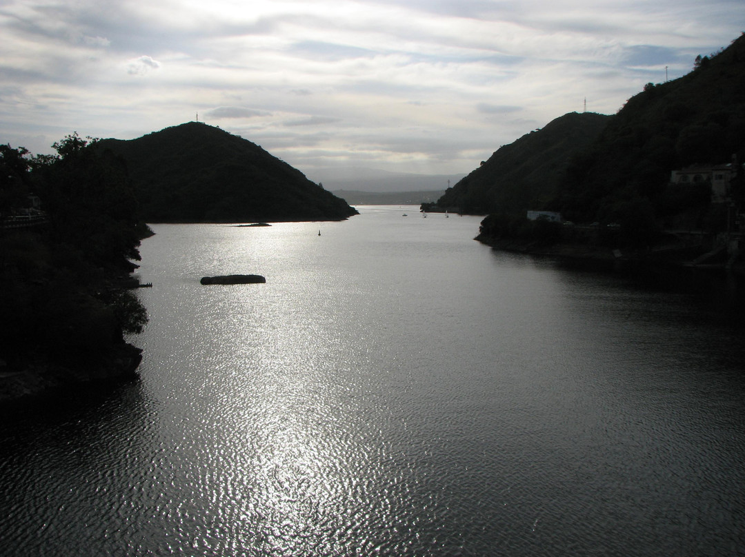 San Roque Lake景点图片