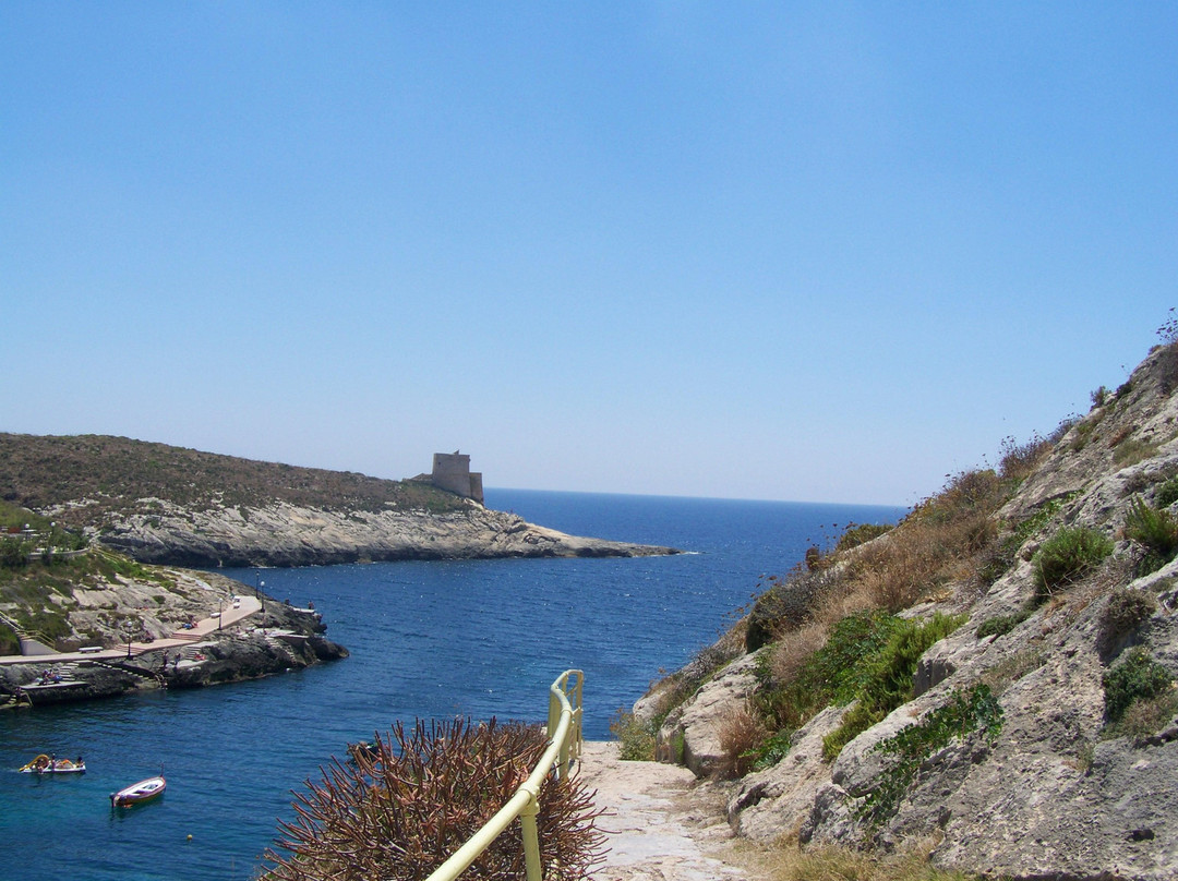 Xlendi Beach, Cliff and Caves-Xlendi必去景点