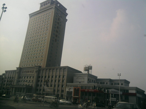 石家庄京州国际酒店（长安万达谈固地铁站店）主图