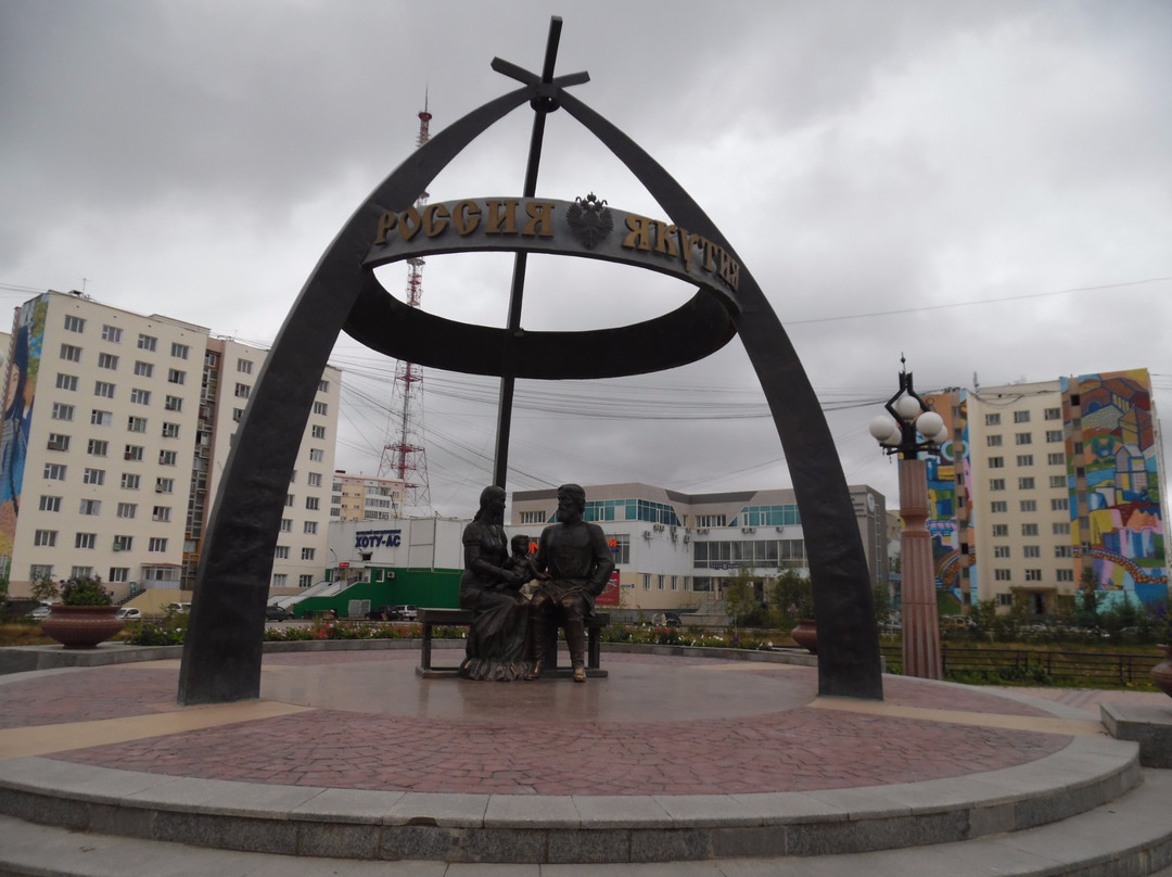 Monument Dezhnev and Abakayade-雅库茨克必去景点