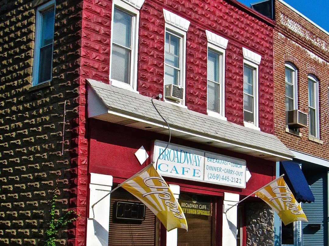 Vandalia餐馆和美食-Broadway Cafe