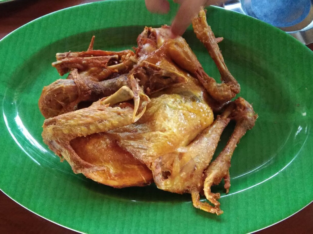 Warung Makan Ayam Goreng Kebon Ndelik
