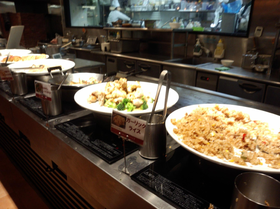 ワールドビュッフェ つかしん店