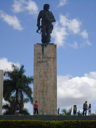Mausoleo del Che Guevara景点图片