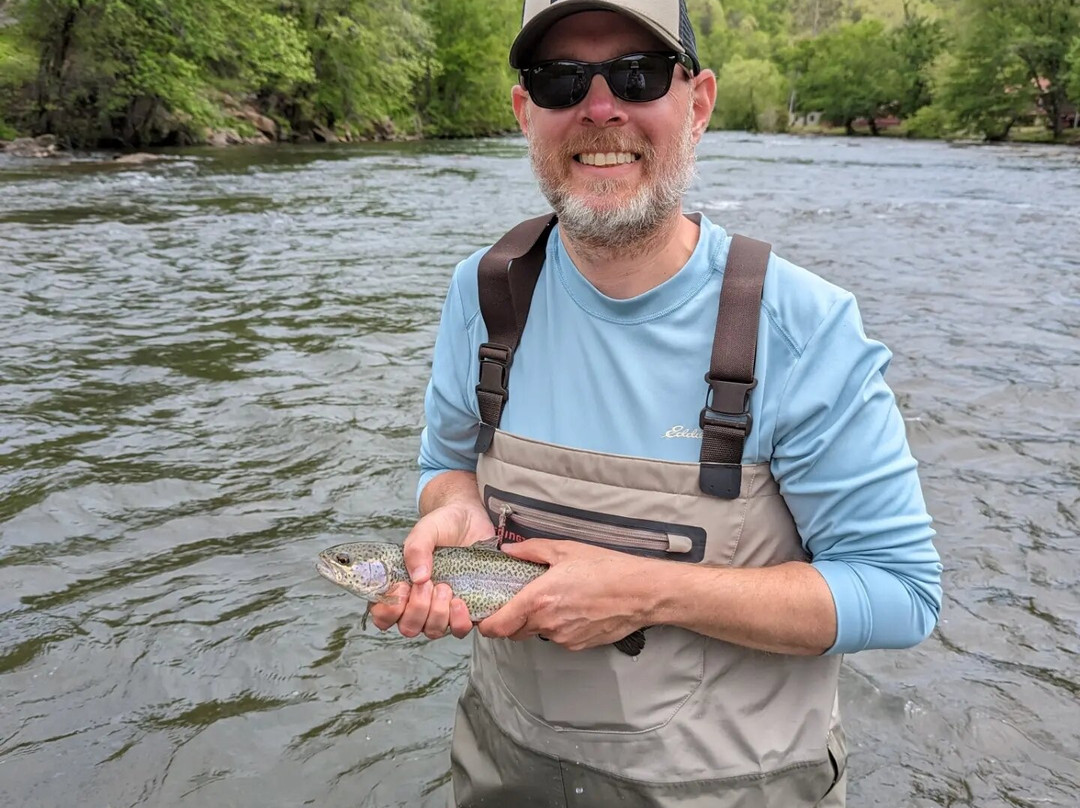 Fly Fishing the Smokies-布赖森城必去景点