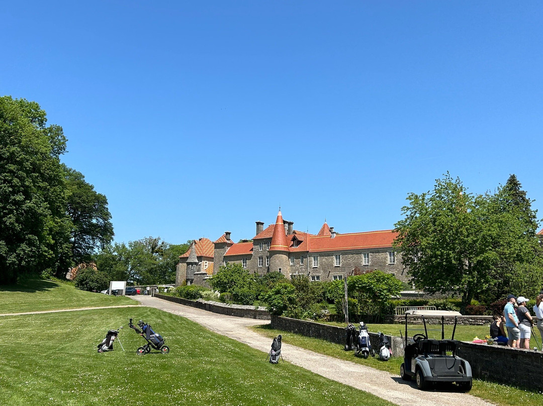 Golf Club du Chateau de Bournel-Cubry必去景点