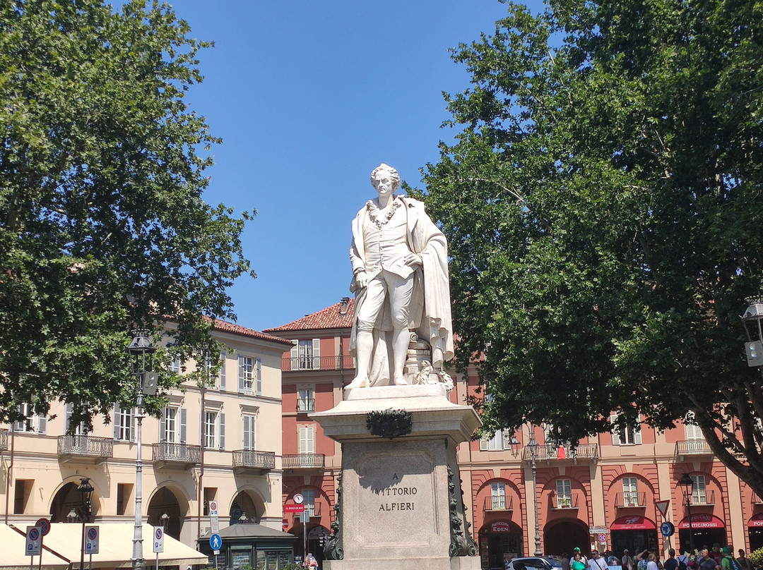 Monumento di Vittorio Alfieri-阿斯蒂必去景点
