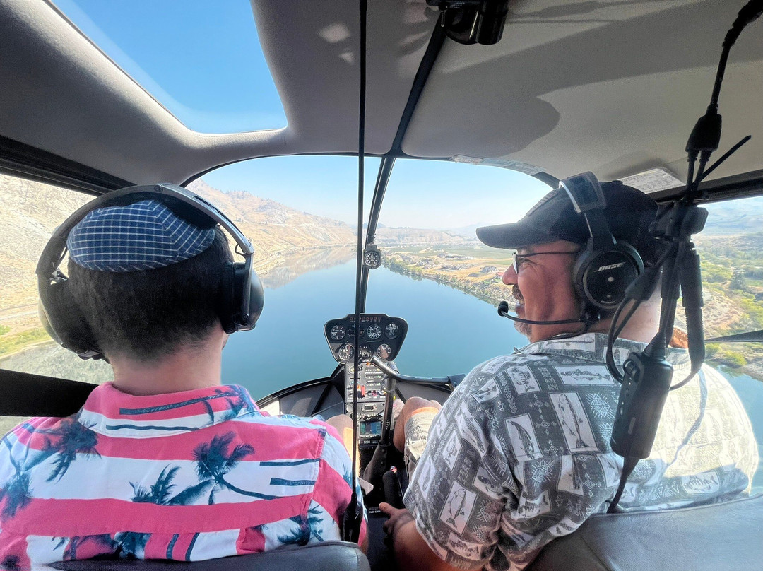 Lake Chelan Helicopters景点图片