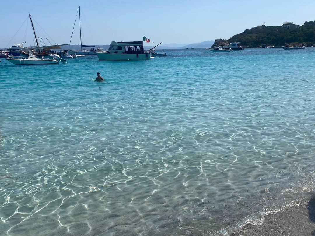 Isola di Santa Maria-拉马达莱娜必去景点