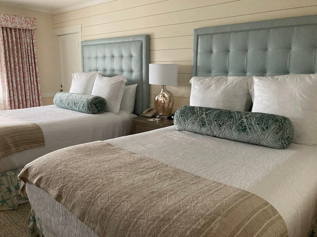 The Harborside Inn主图