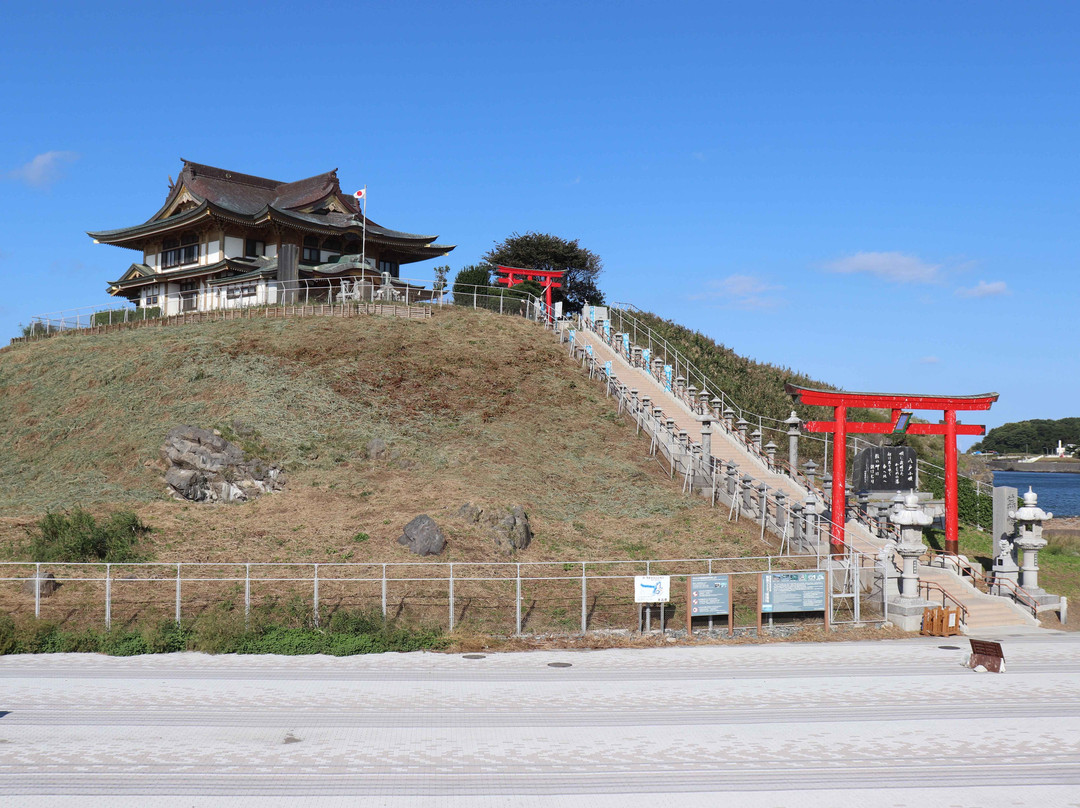Kabushima Shrine景点图片
