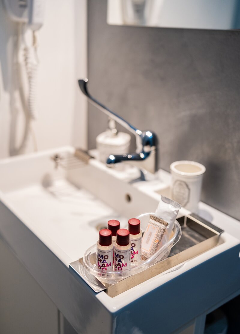 吉亚蒂诺迪蕾贝卡2号酒店-浴室