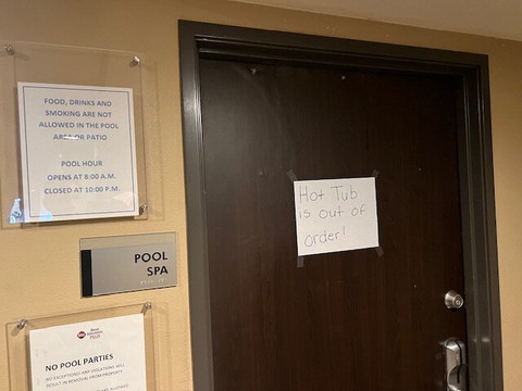 贝斯维斯特奥克兰机场套房酒店主图